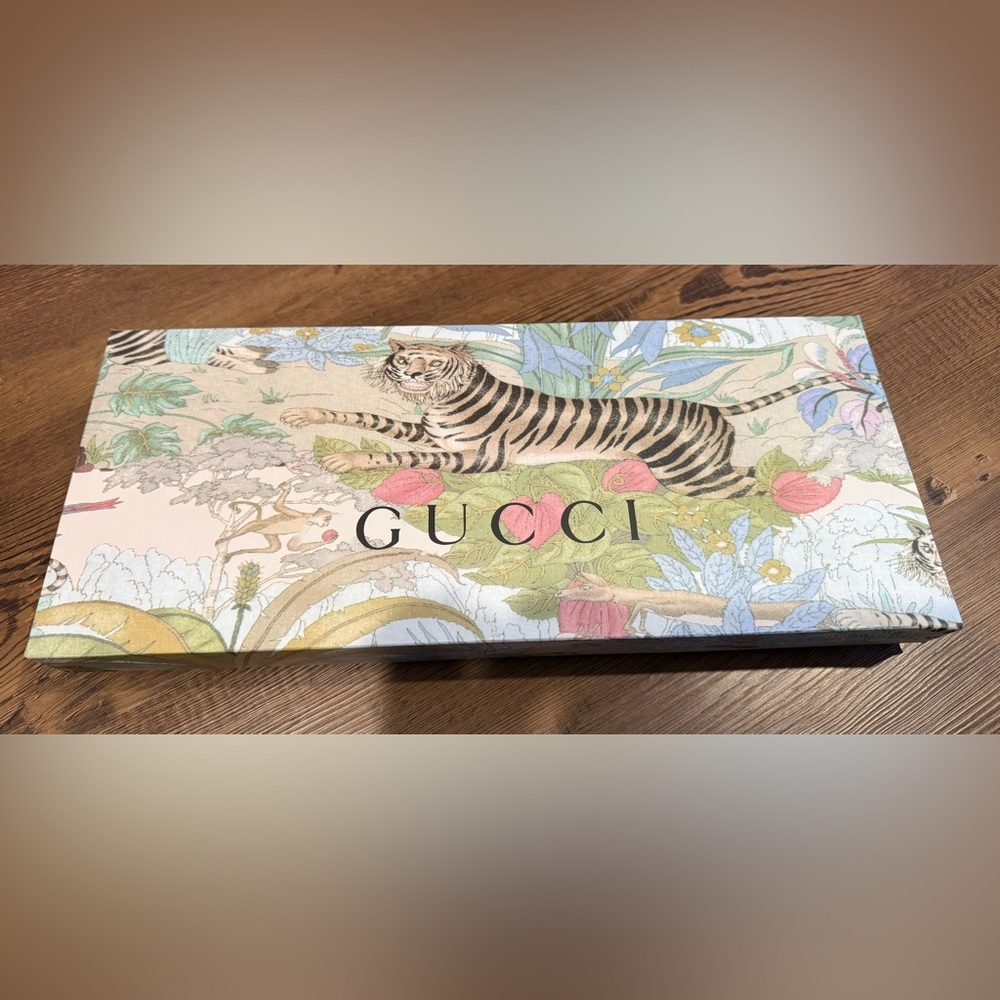 GUCCI BEAUTY GWP Limited Edition Tiger Tote - Picture 12 of 12